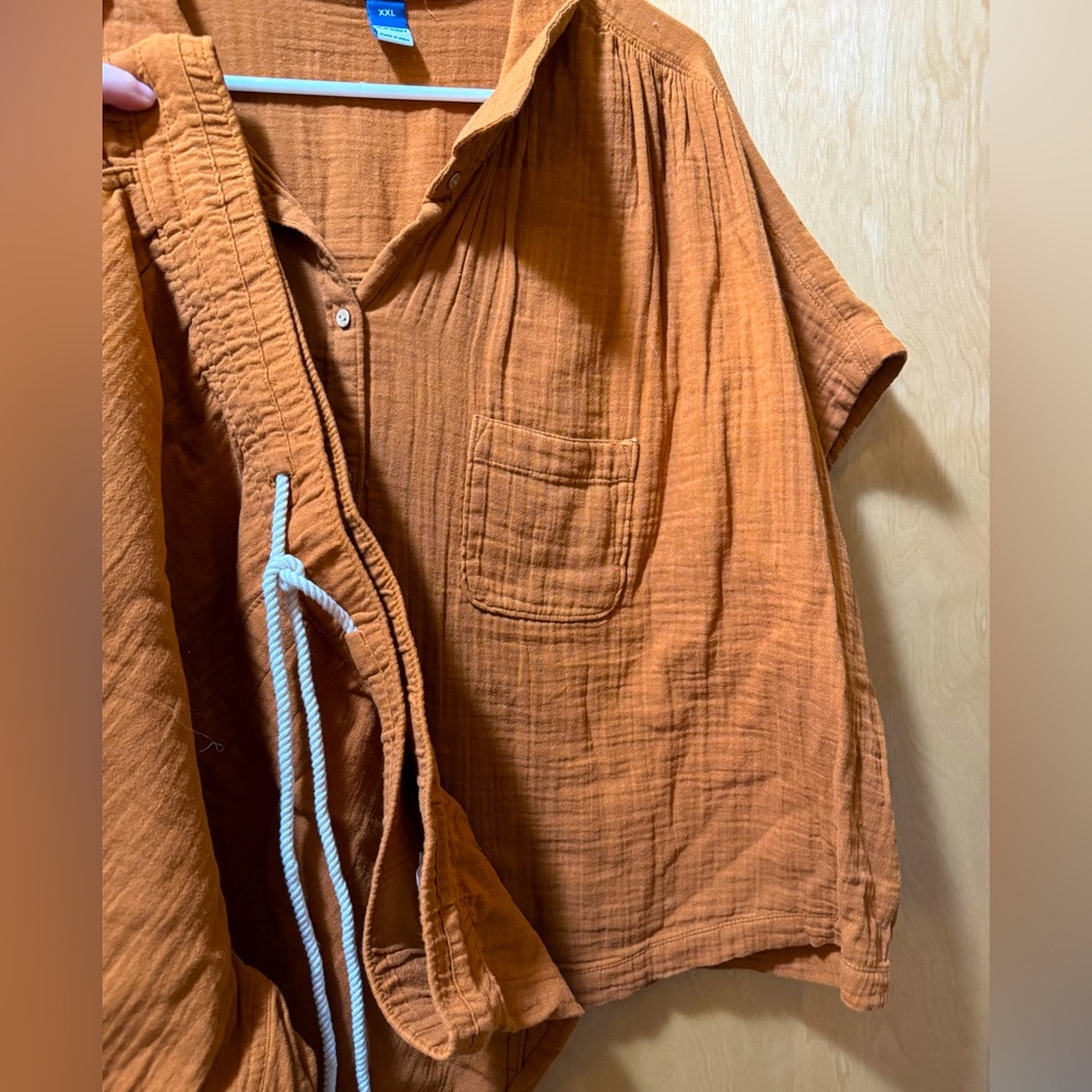 Old Navy Linen Clay Short Set